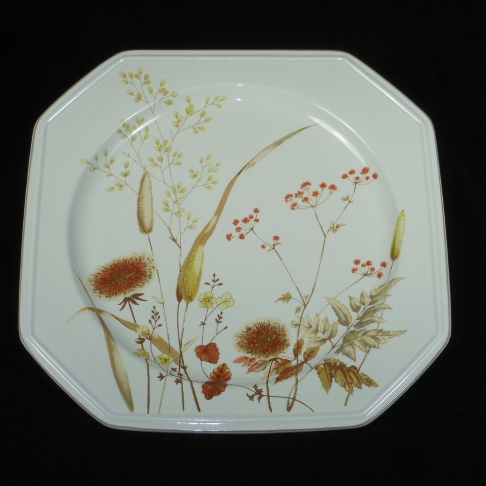 12 x 12 square serving plate. Mikasa Continental Ivory F4002 Ferndale